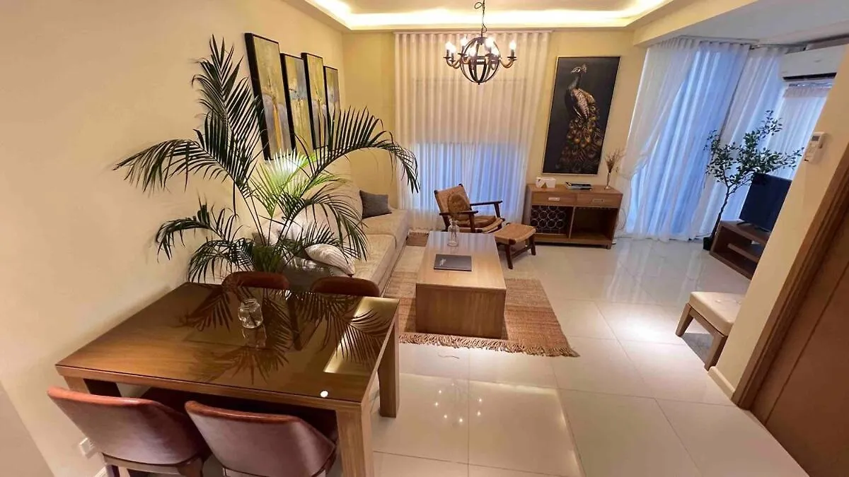 3 Bedroom Beautiful And Cozy Loft In Poblacion Makati Manila 0*,  Filipinas