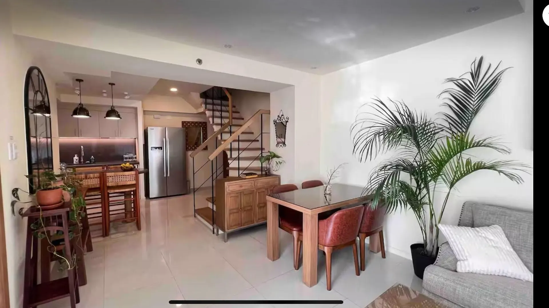 Apartment 3 Bedroom Beautiful And Cozy Loft In Poblacion Makati Manila
