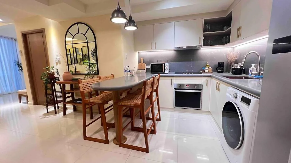 Apartment 3 Bedroom Beautiful And Cozy Loft In Poblacion Makati Manila