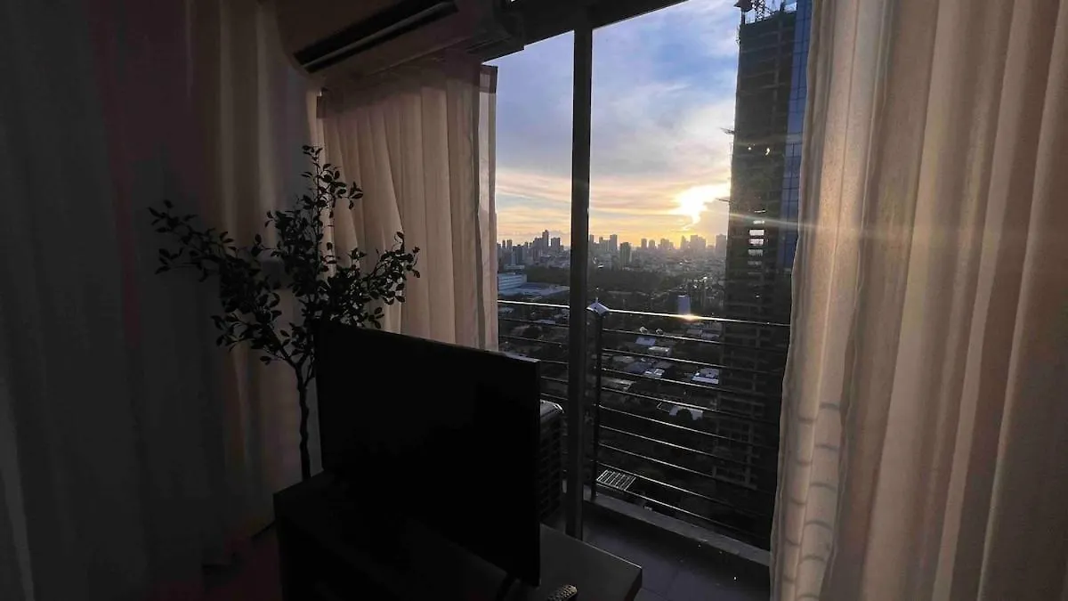 3 Bedroom Beautiful And Cozy Loft In Poblacion Makati Manila