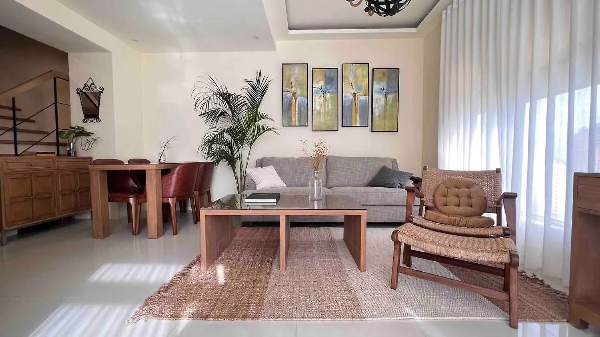 Apartment 3 Bedroom Beautiful And Cozy Loft In Poblacion Makati Manila
